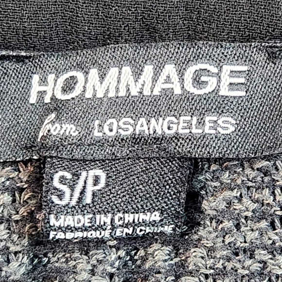 HOMMAGE Beautiful Sweater Top - Picture 10 of 10